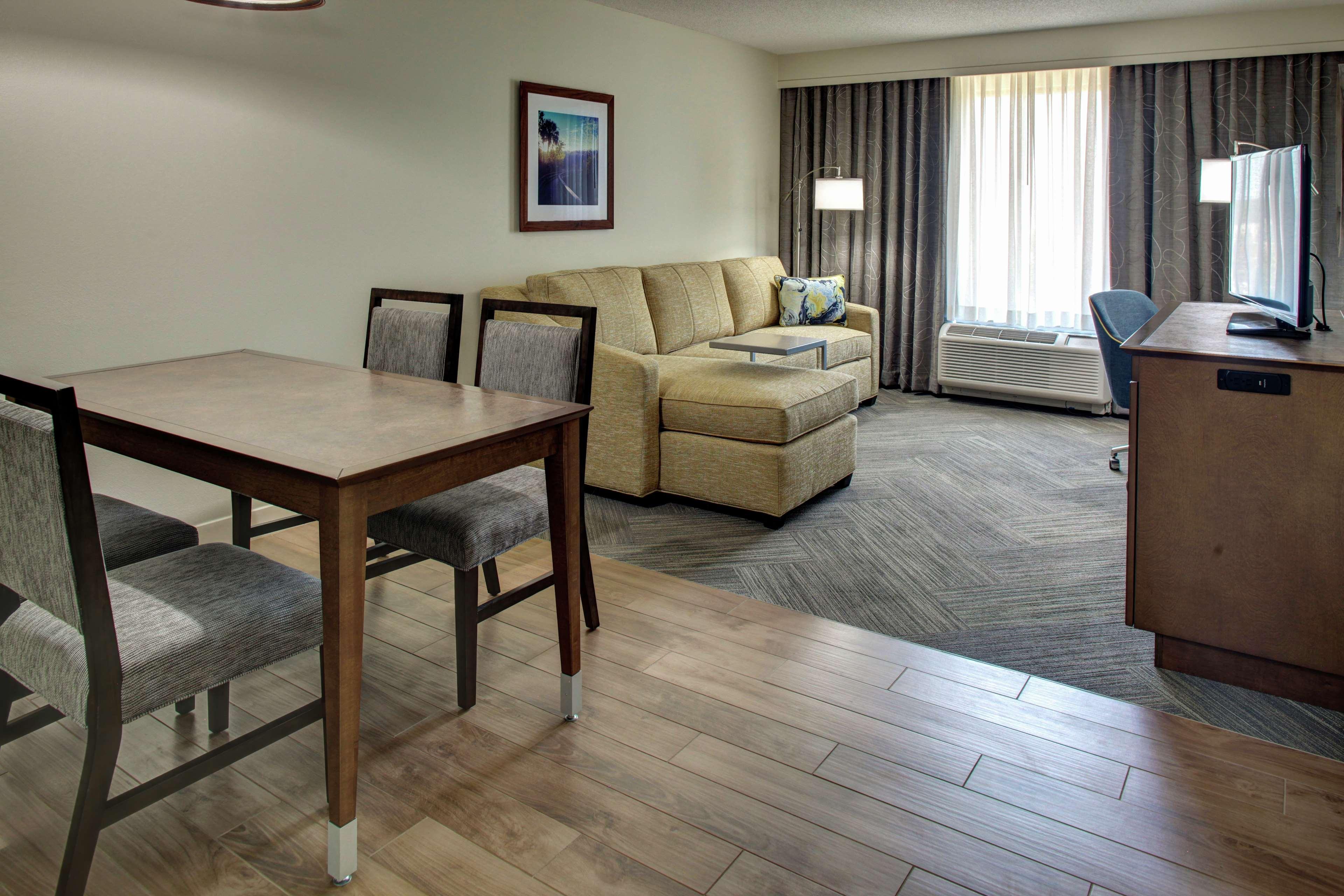 Hampton Inn & Suites At Lake Mary Colonial Townpark Buitenkant foto